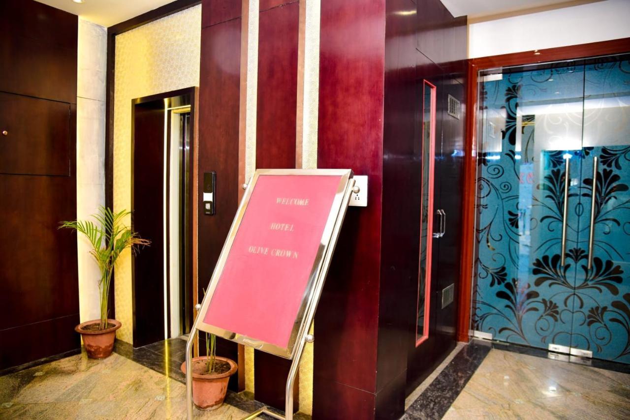 Hotel Olive Crown Lucknow Zewnętrze zdjęcie