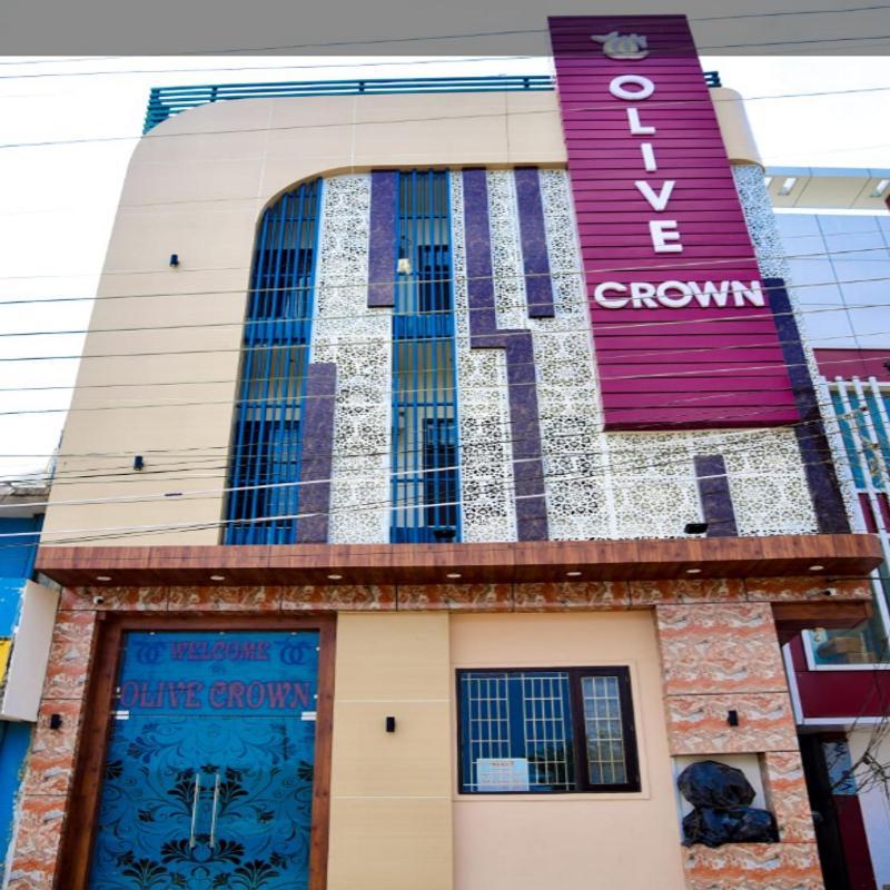 Hotel Olive Crown Lucknow Zewnętrze zdjęcie